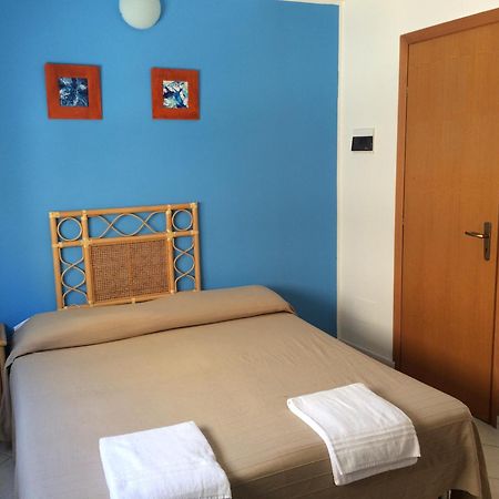 Hotel Il Triangolo Agnone Bagni Ngoại thất bức ảnh