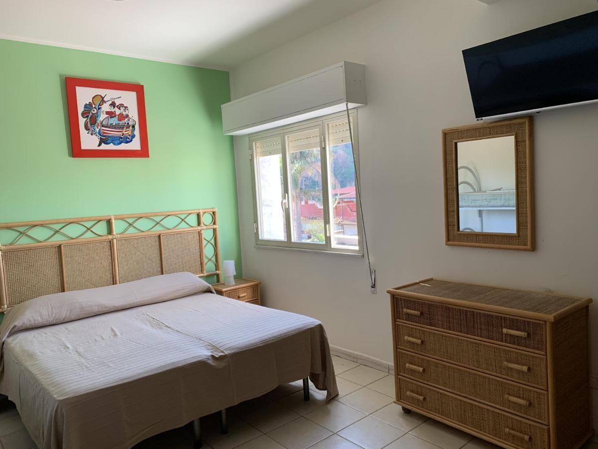 Hotel Il Triangolo Agnone Bagni Ngoại thất bức ảnh