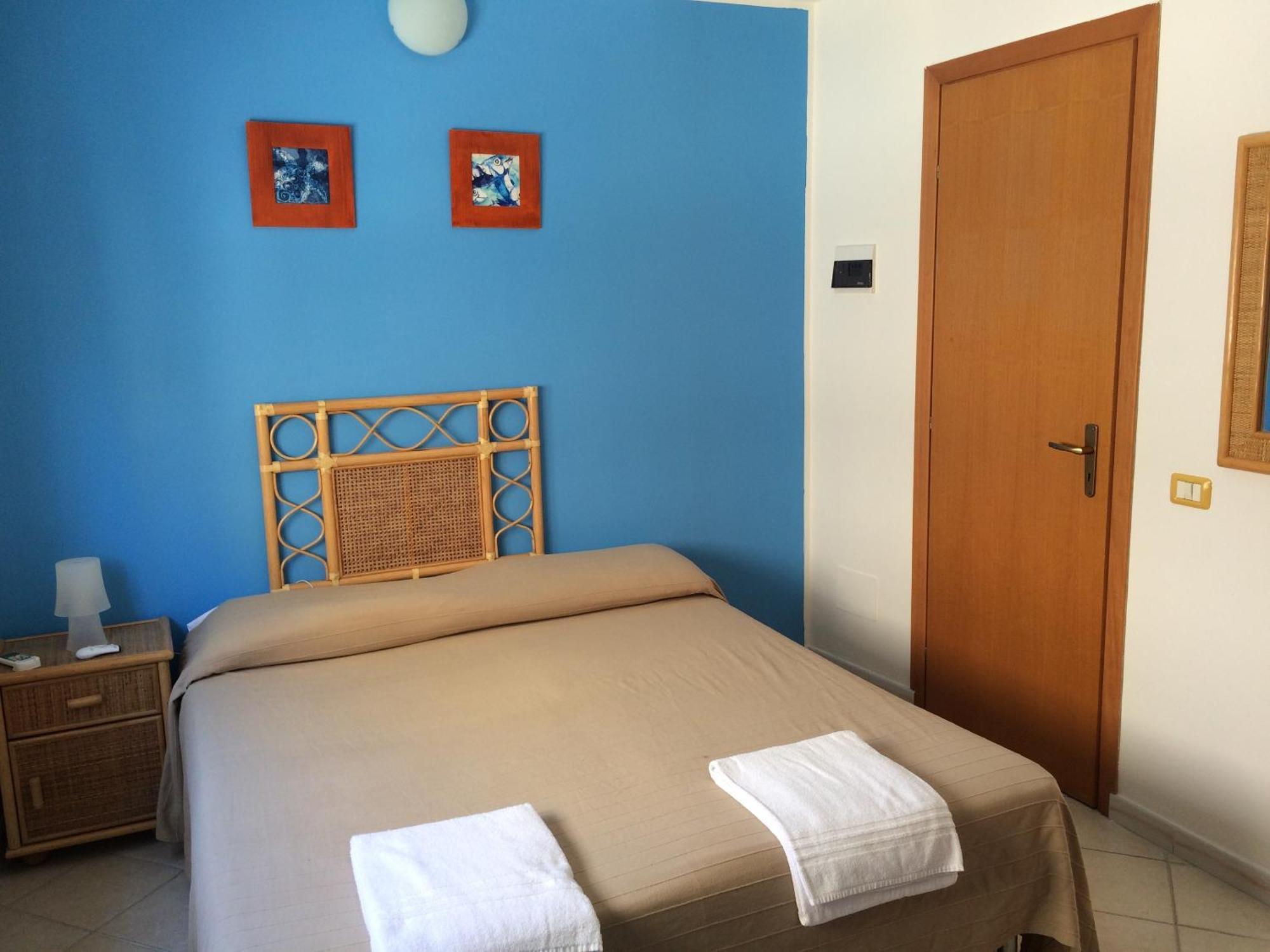 Hotel Il Triangolo Agnone Bagni Ngoại thất bức ảnh