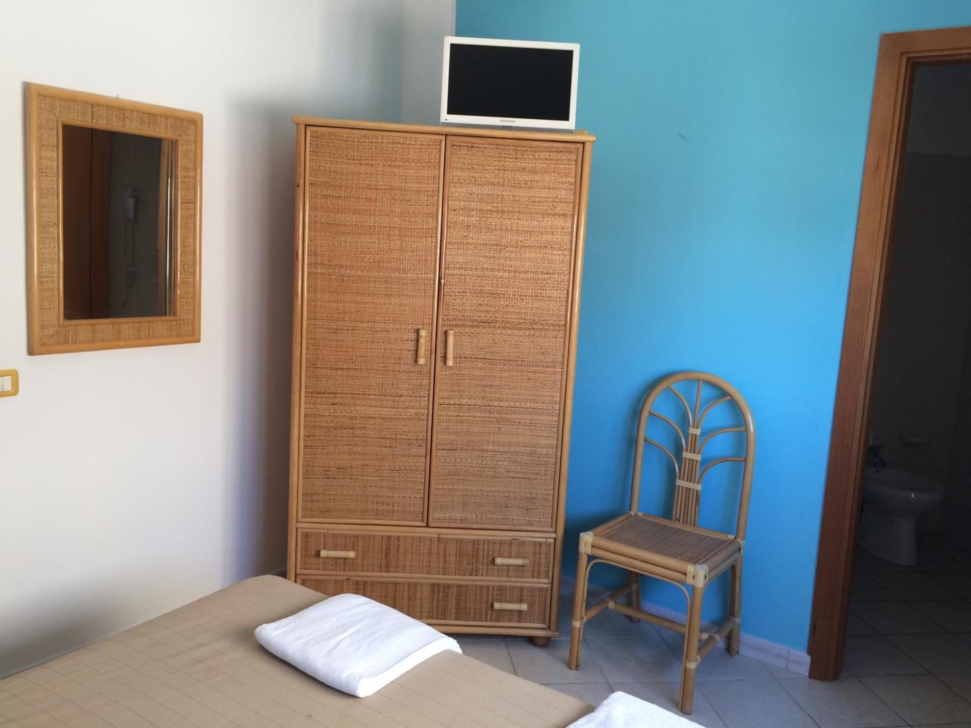Hotel Il Triangolo Agnone Bagni Ngoại thất bức ảnh